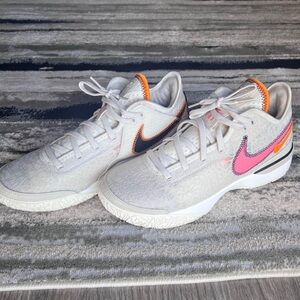 Men's Nike LeBron NXXT Gen Light Orewood Brown Da Vinci Size 11.5